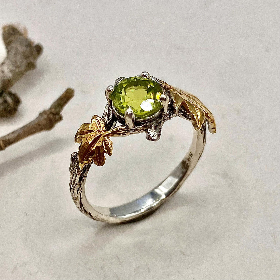 Botanical details in Nocturne silver jewellery
