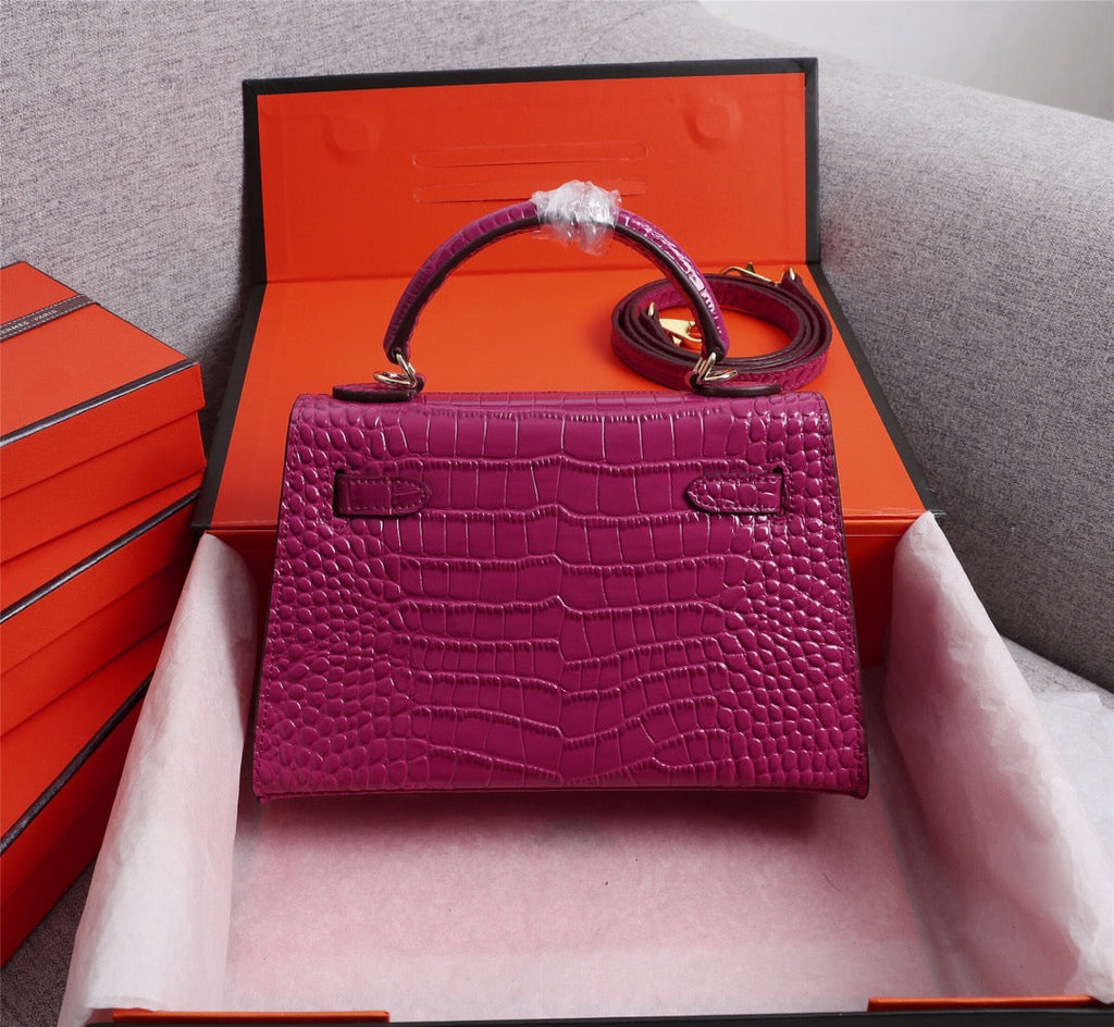HM KELLY MINI 22 BARBIE PINK CROCODILE EMBOSSED CALFSKIN GOLD HARDWARE