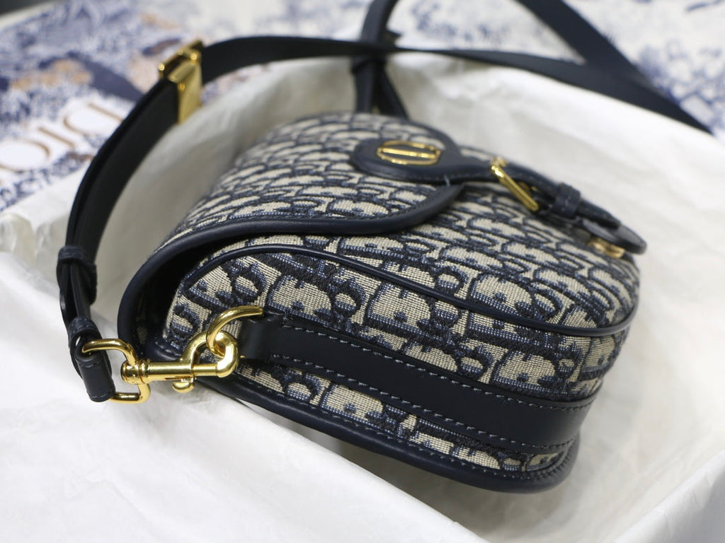 MEDIUM CD BOBBY 22CM BLUE OBLIQUE EMBROIDEDERED CANVAS GOLD HARDWARE