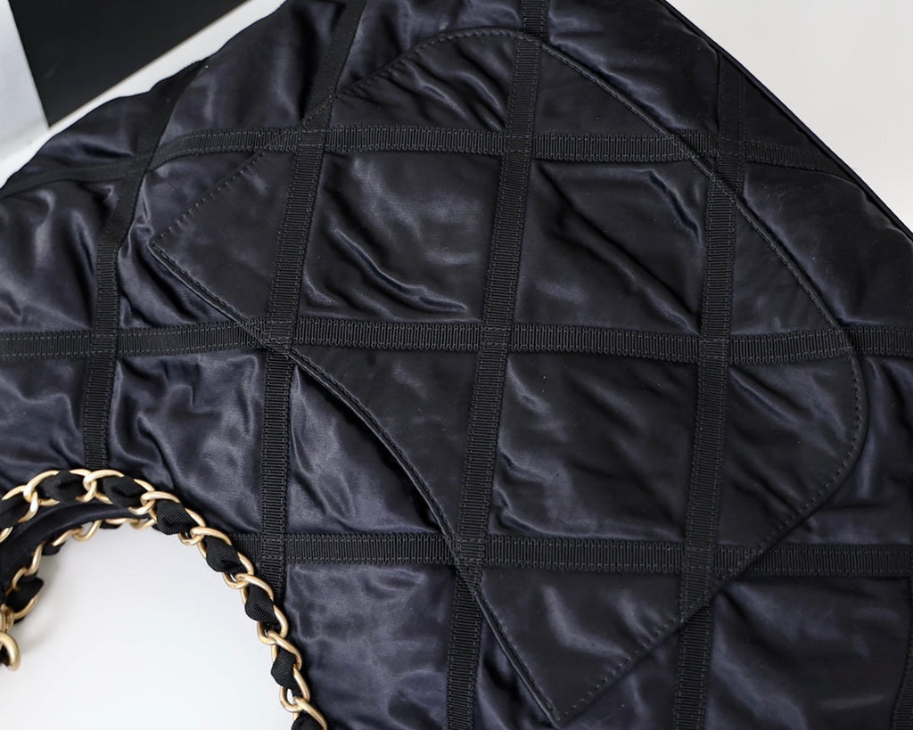 CC 22P Maxi Shopping Bag Black Nylon with Grosgrain
