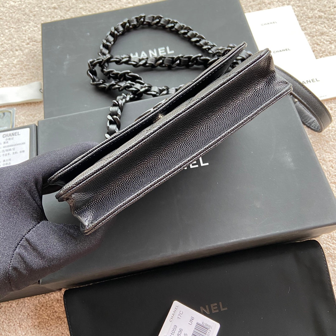CC Classic Woc 20cm All Black Grained Calfskin