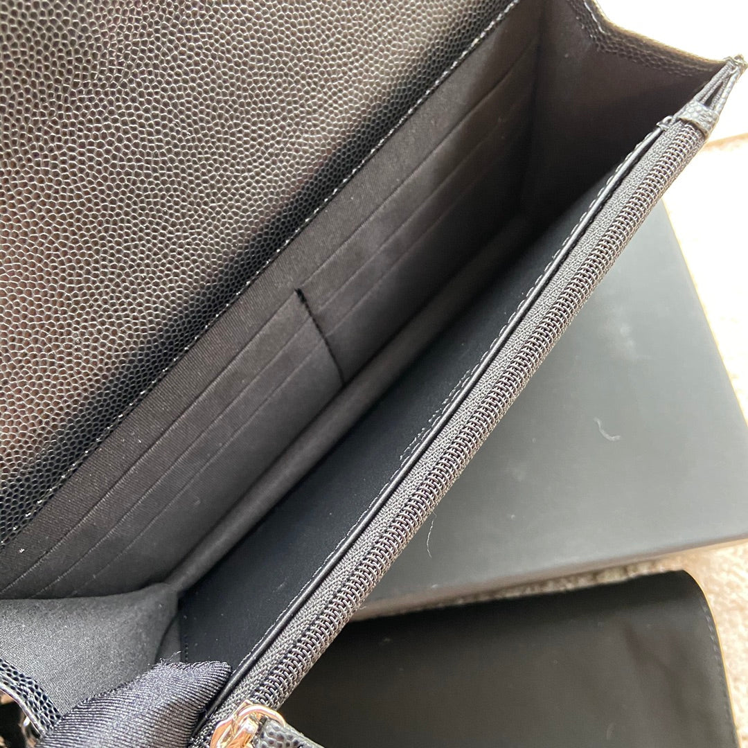 CC Classic Woc 20cm All Black Grained Calfskin