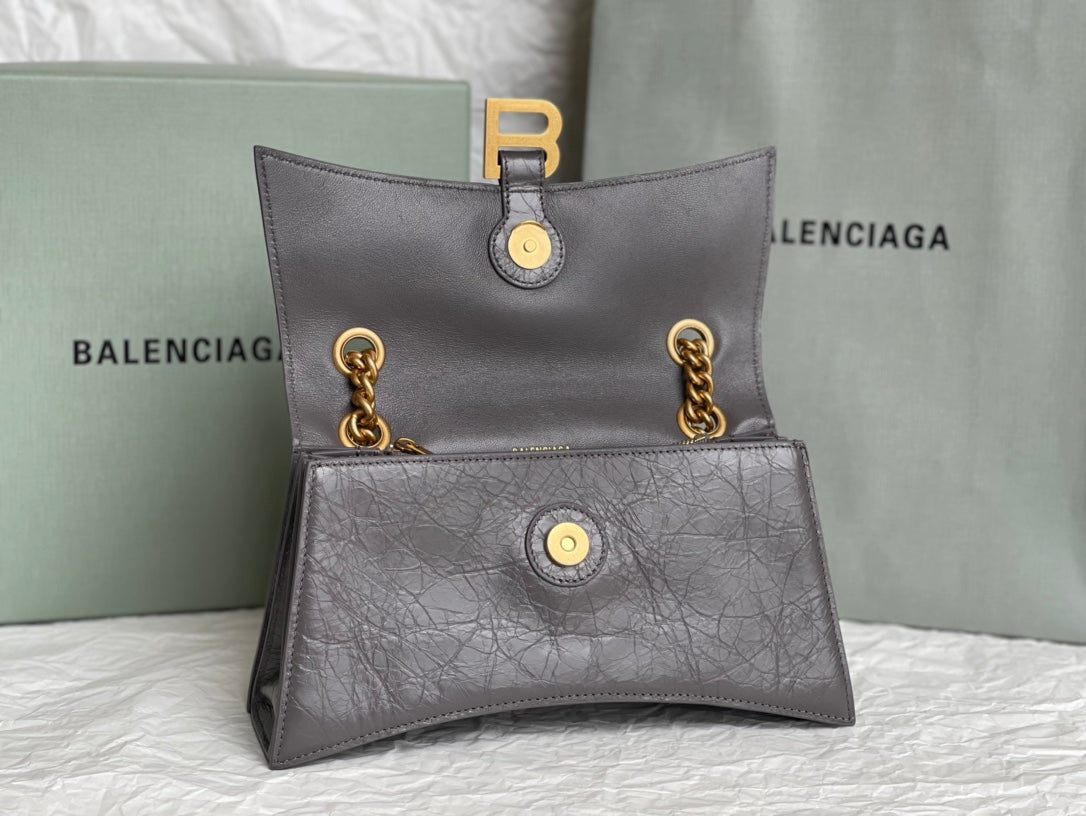 CRUSH SMALL CHAIN BAG 25 IN SUVA GRAY CRUSHED CALFSKIN GOLD HARDWARE