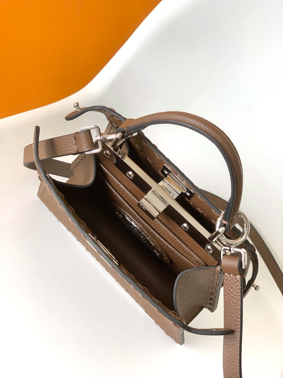 Peekaboo ISeeU Petite 20 Bag Chocolate Leather Shw