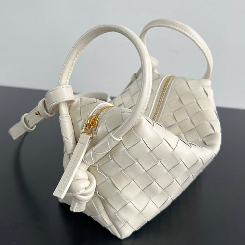 BV Loop Top Handle 19cm Cream Lambskin