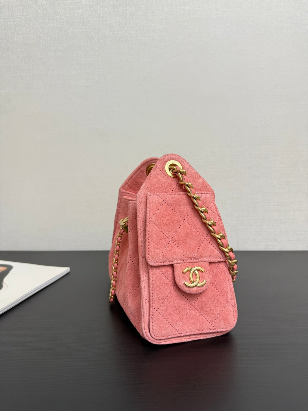 Chanel 2026 Hobo Bag 22cm Pink Suede