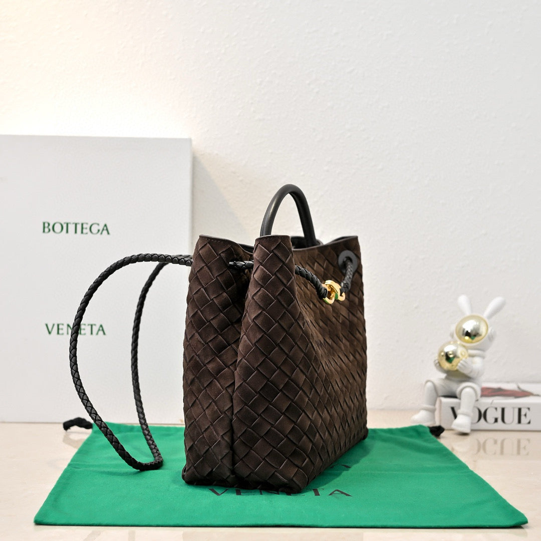 BV Tasche Andiamo 32cm Chocolate Lambskin Suede Ghw