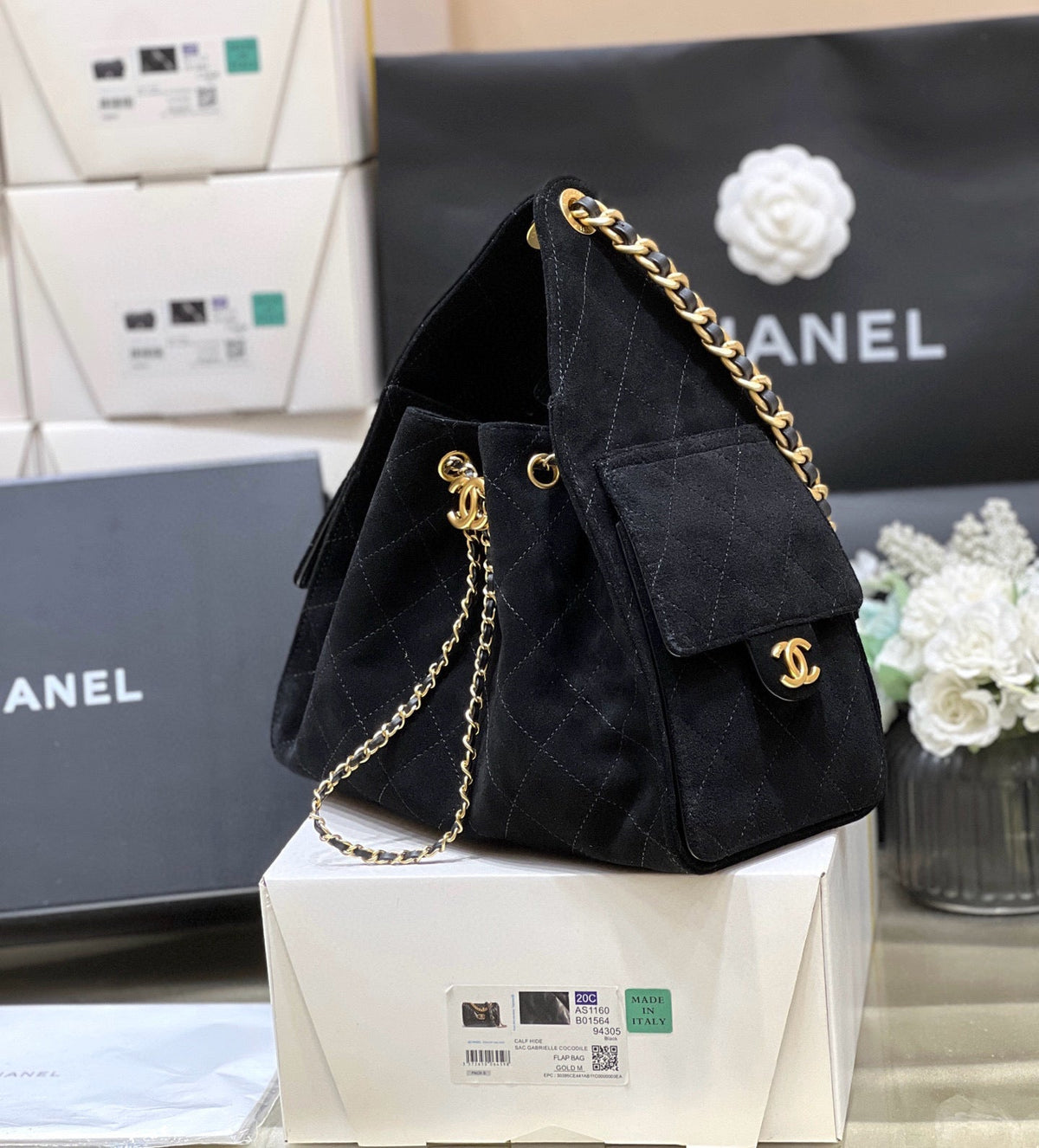 CC 25C Hobo Bag 30cm Black Suede