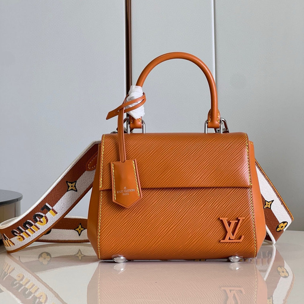 CLUNY MINI 20 IN GOLD HONEY EPI LEATHER
