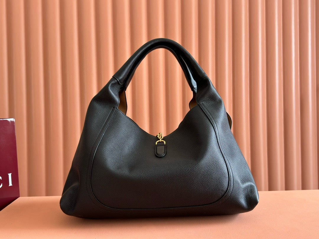 GG Softbit Shoulder Bag 46cm Black Grained Calfskin Gold Hardware