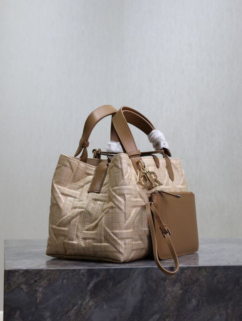 CD Toujours Medium Tote Bag 28cm Brown Coconut Fiber Weaving Paired with Cowhide