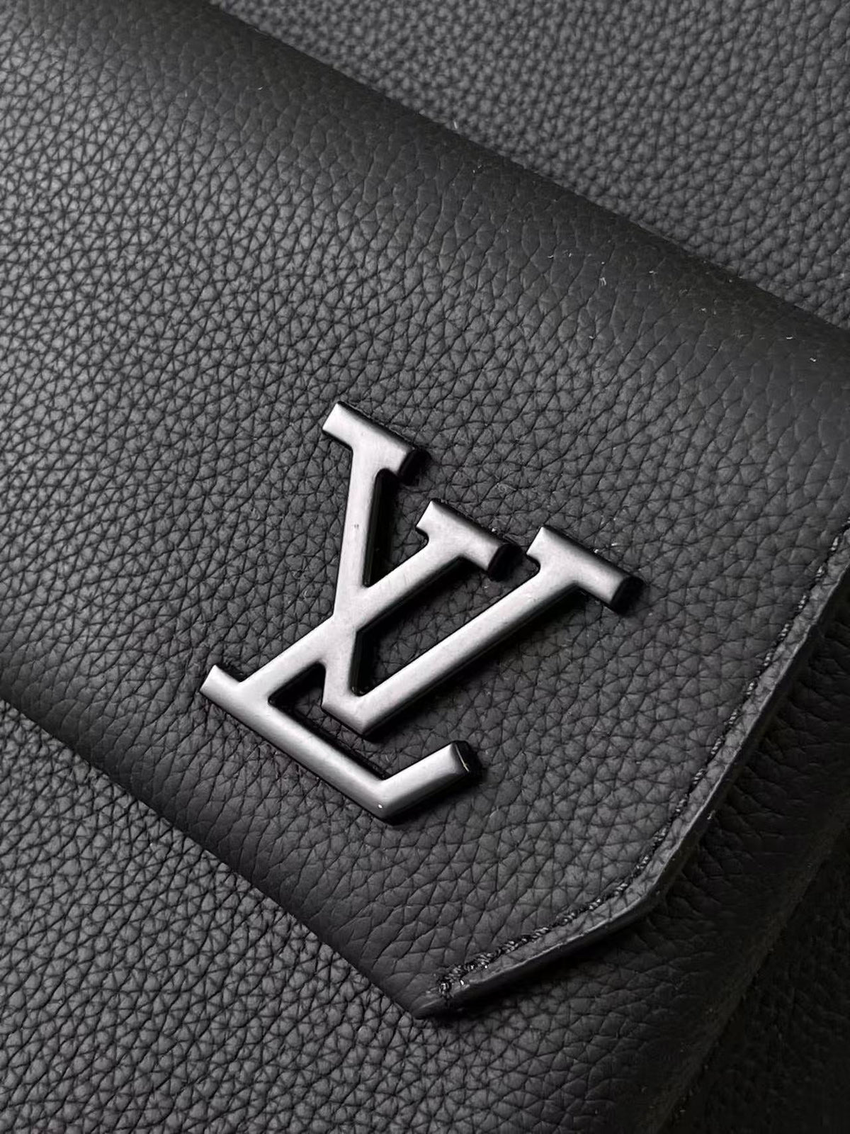 LV M22503 Takeoff Backpack Black Aerogram Cowhide