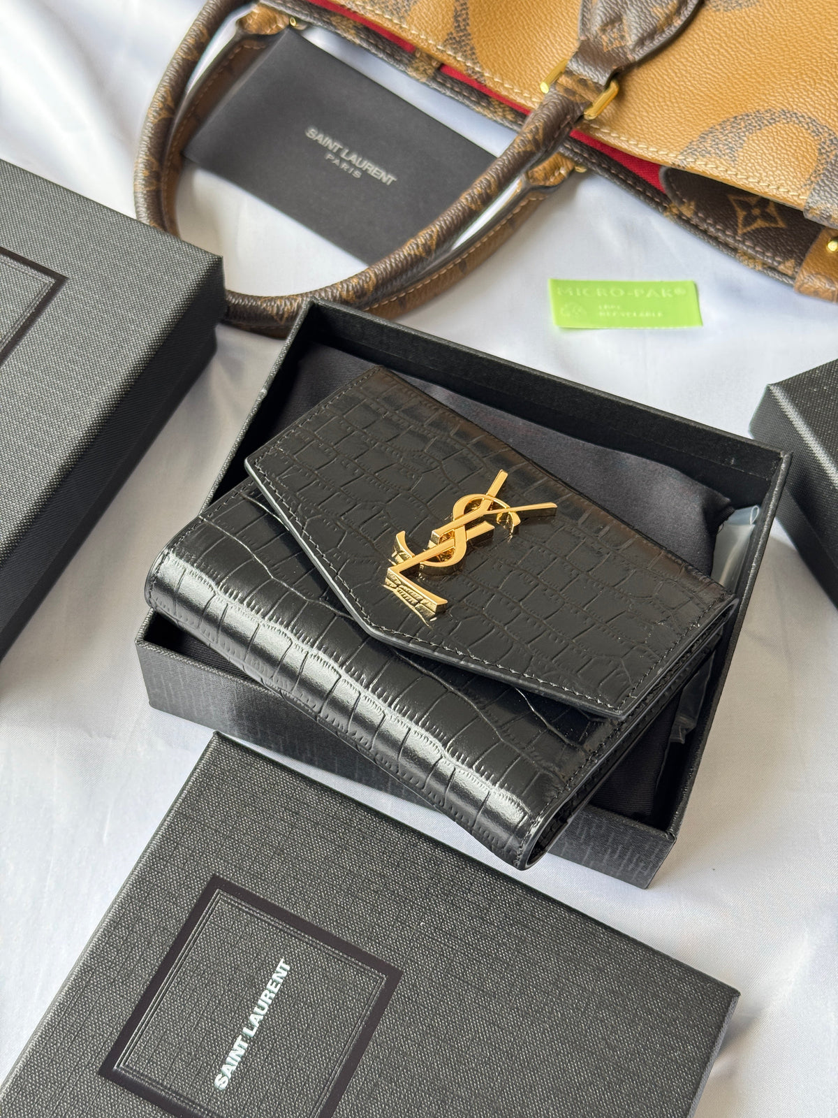 YSL Tri-fold Wallet 12cm Black Gold Alligator leather