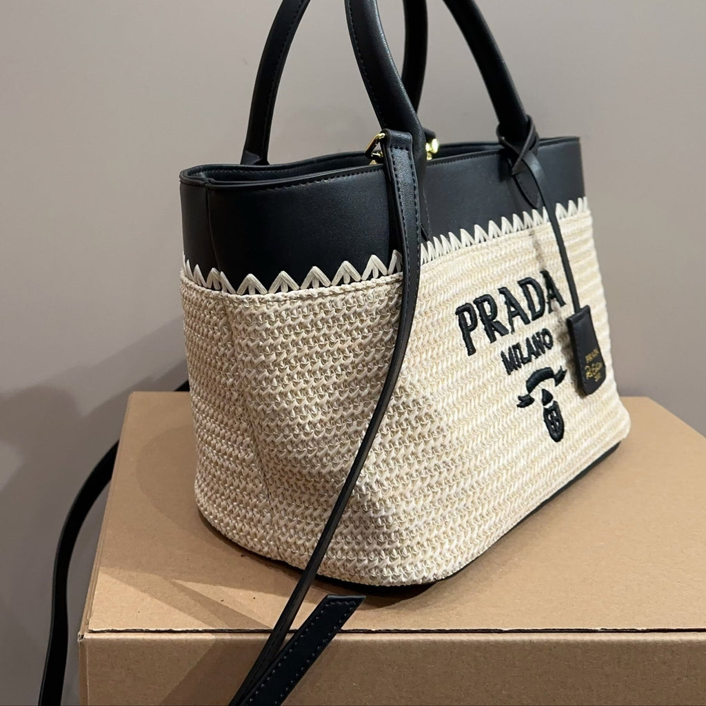 CROCHET TOTE BAG 28 IN BEIGE WOVEN RAFFIA WITH BLACK CALFSKIN STRAP