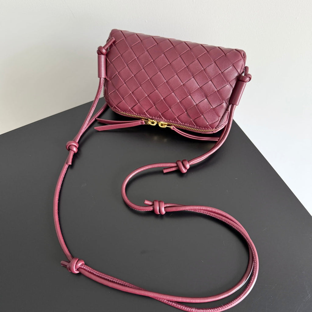 CONCERT POUCH 18.5 IN BURGUNDY LAMBSKIN