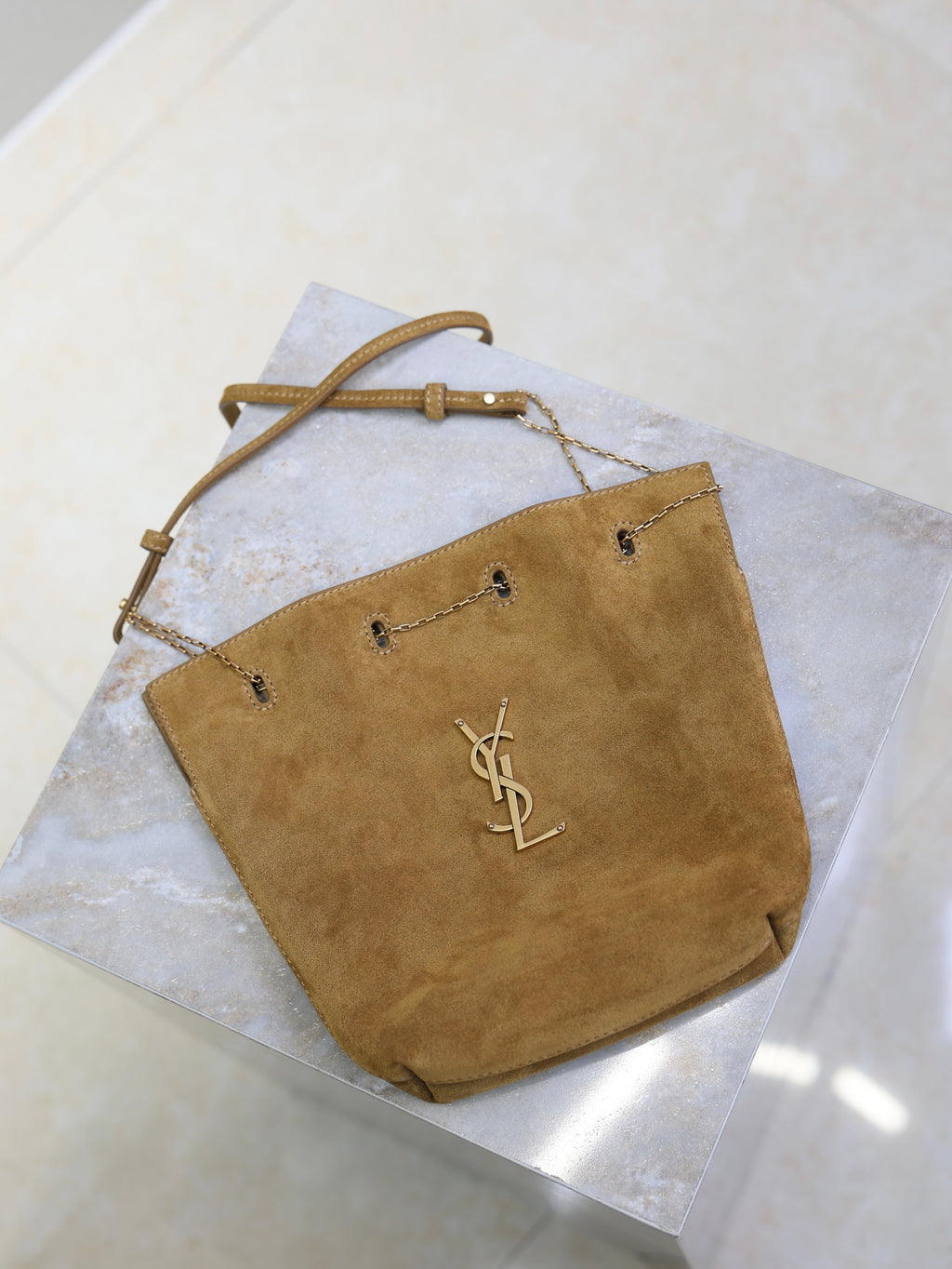 Pochon Bucket Bag 20cm Brown Suede Bronze-Tone HW
