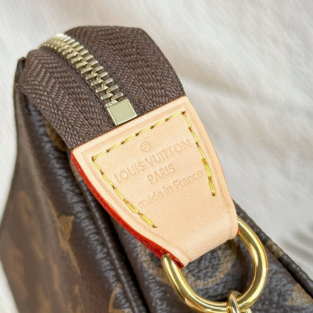 LV MINI POCHETTE ACCESSOIRES 15.5 MONOGRAM CANVAS