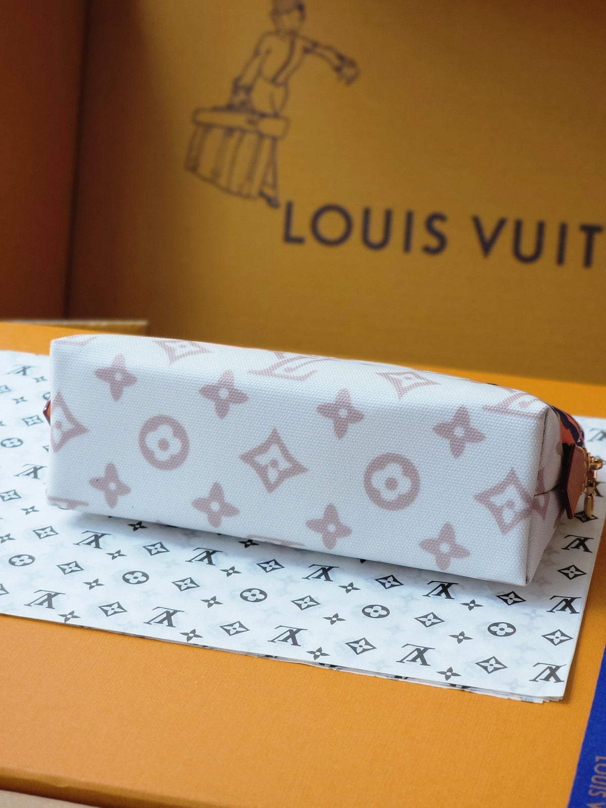 LV M14909 Cosmetic Pouch PM Multicolor Monogram Dune Canvas