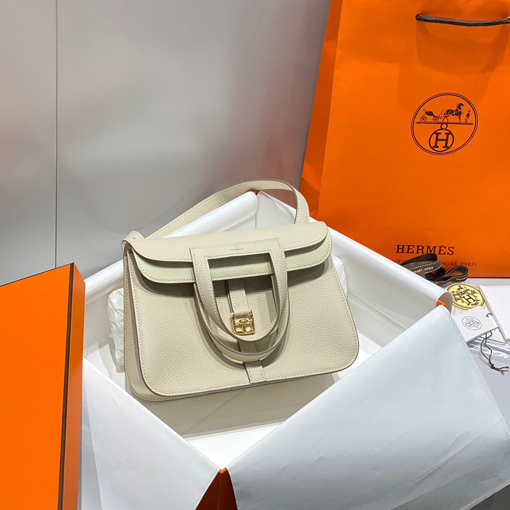 HALZAN 25 HANDLE BAG IN BEIGE GRAINED CALFSKIN