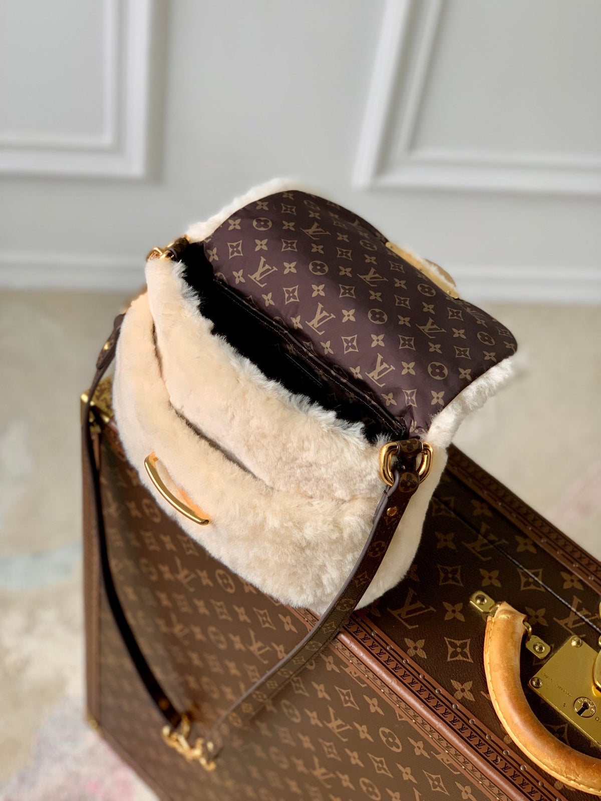 Lv Sunset 27 Brown Monogram Wool