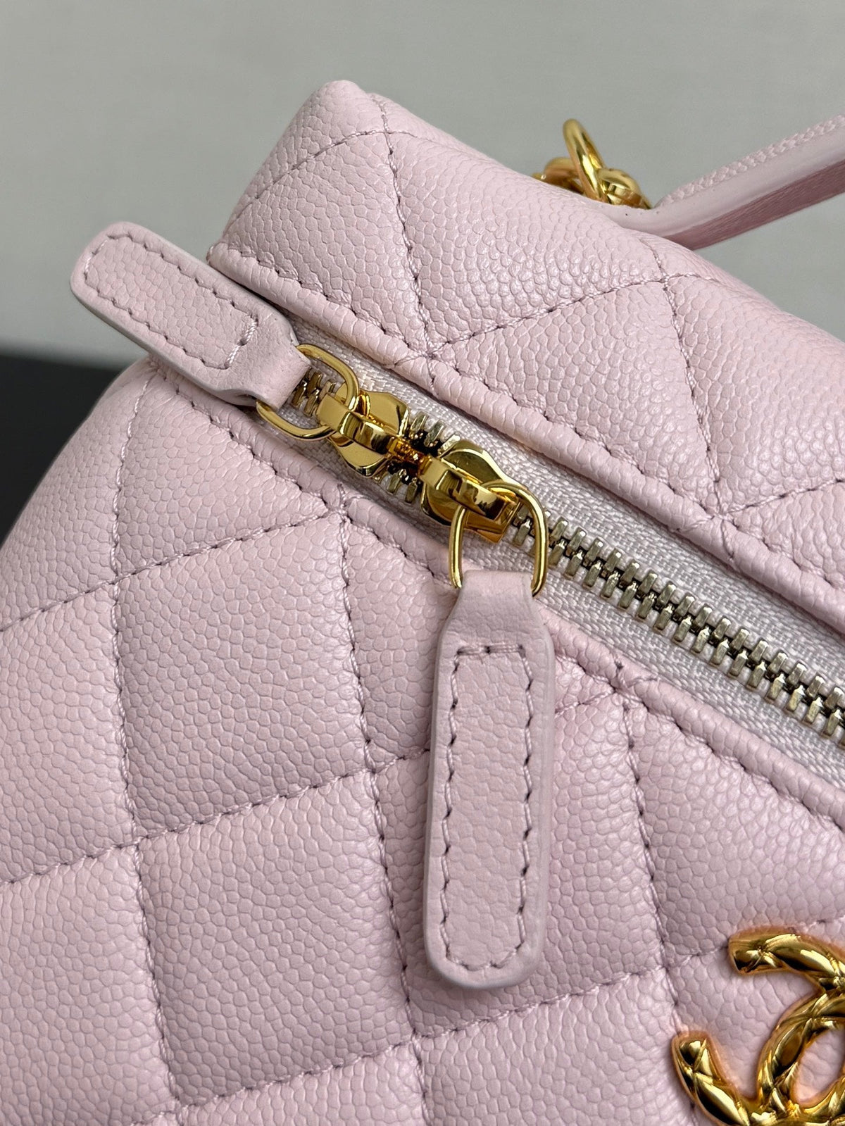 Chanel 2026 Vanity Bag 19cm Pink Quilted Lambskin With Gold Hardware