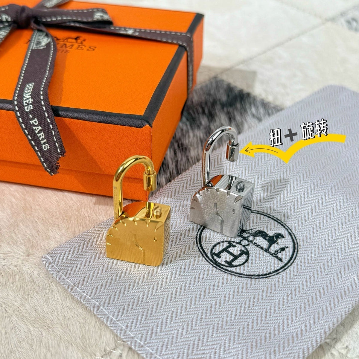 HM Horese Head Charm
