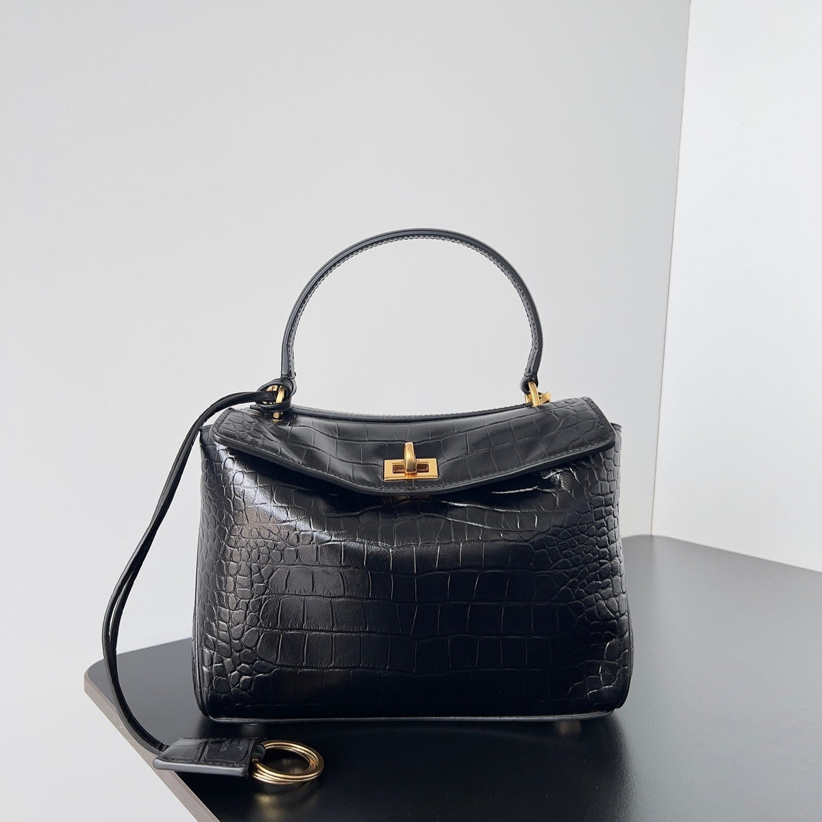 Balenciaga Rodeo 22 bag black crocodile skin
