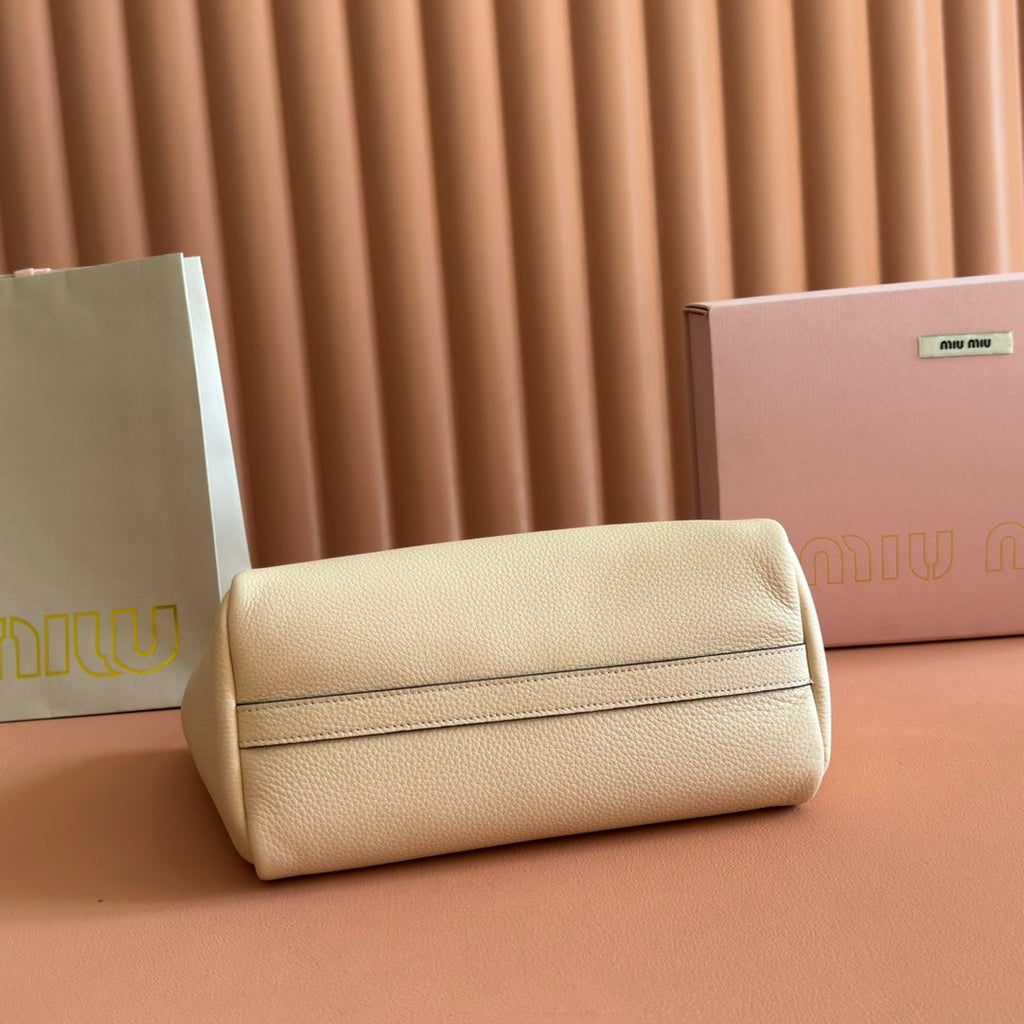 Miu 25ss Leather Bucket Bag 25.5 Muted Pink Grain Leather