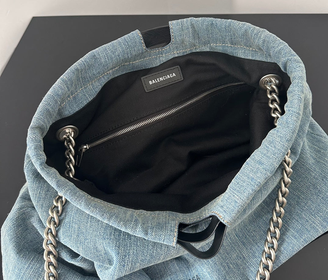 CRUSH LARGE TOTE BAG 46 IN BLUE WASHED DENIM SILVER HARDWARE