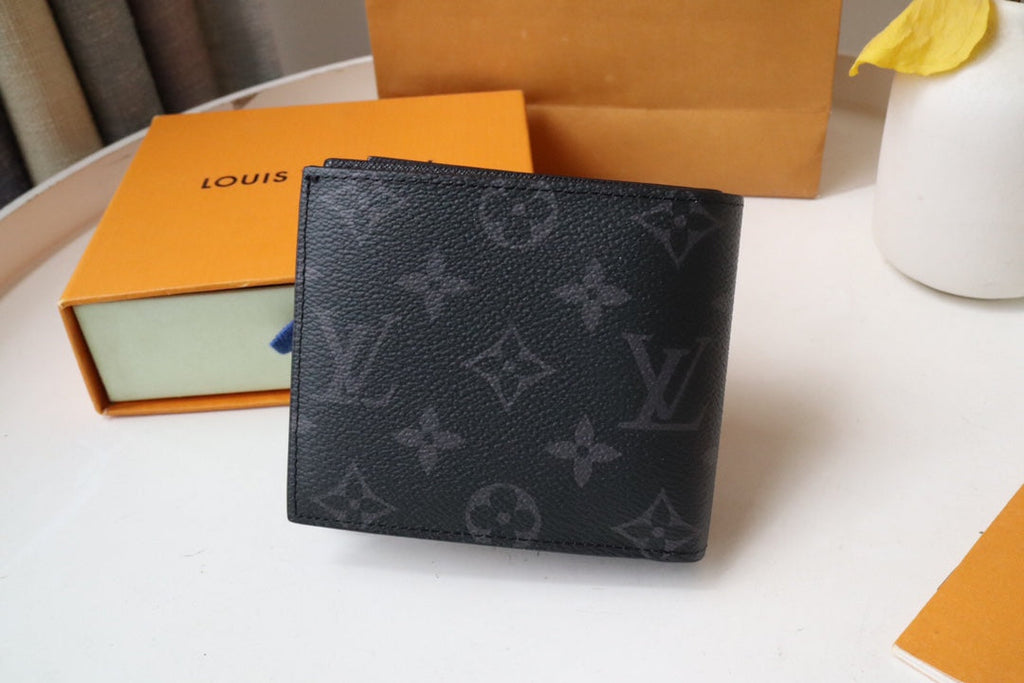 LV M60053 Amerigo Wallet Gray Monogram Canvas 224129