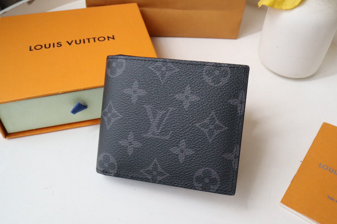 LV M60053 Amerigo Wallet Gray Monogram Canvas 224129