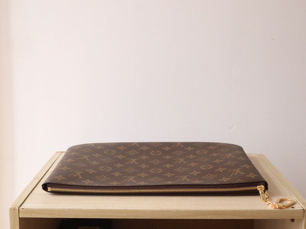 LV Pochette Clés 33cm Brown Monogram Canvas GHW
