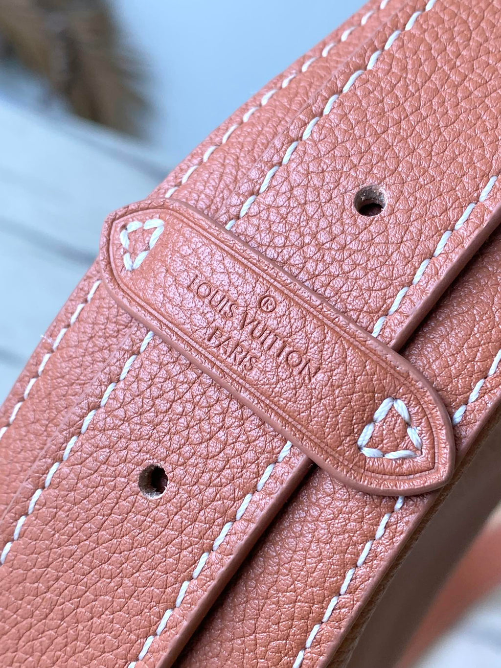 LOW KEY BUMBAG 28 IN SPANISH ORANGE CALFSKIN GOLD BUCKLE