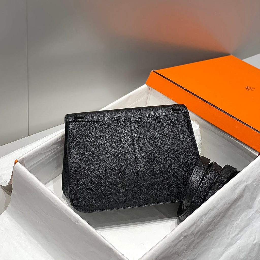 HALZAN 25 HANDLE BAG IN BLACK GRAINED CALFSKIN HARD HARDWARE