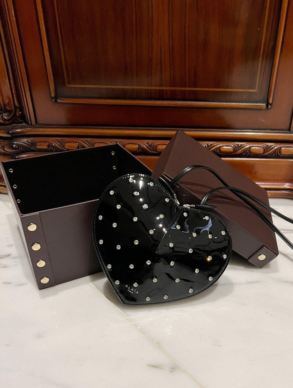 LE COEUR BAG 21 IN BLACK PATENT CALFSKIN ATTACHED STRASS
