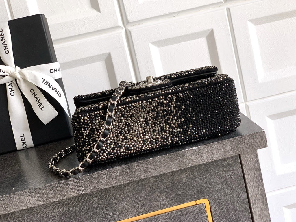 CC Classic Flap Bag 20cm Full Diamond Black Calfskin