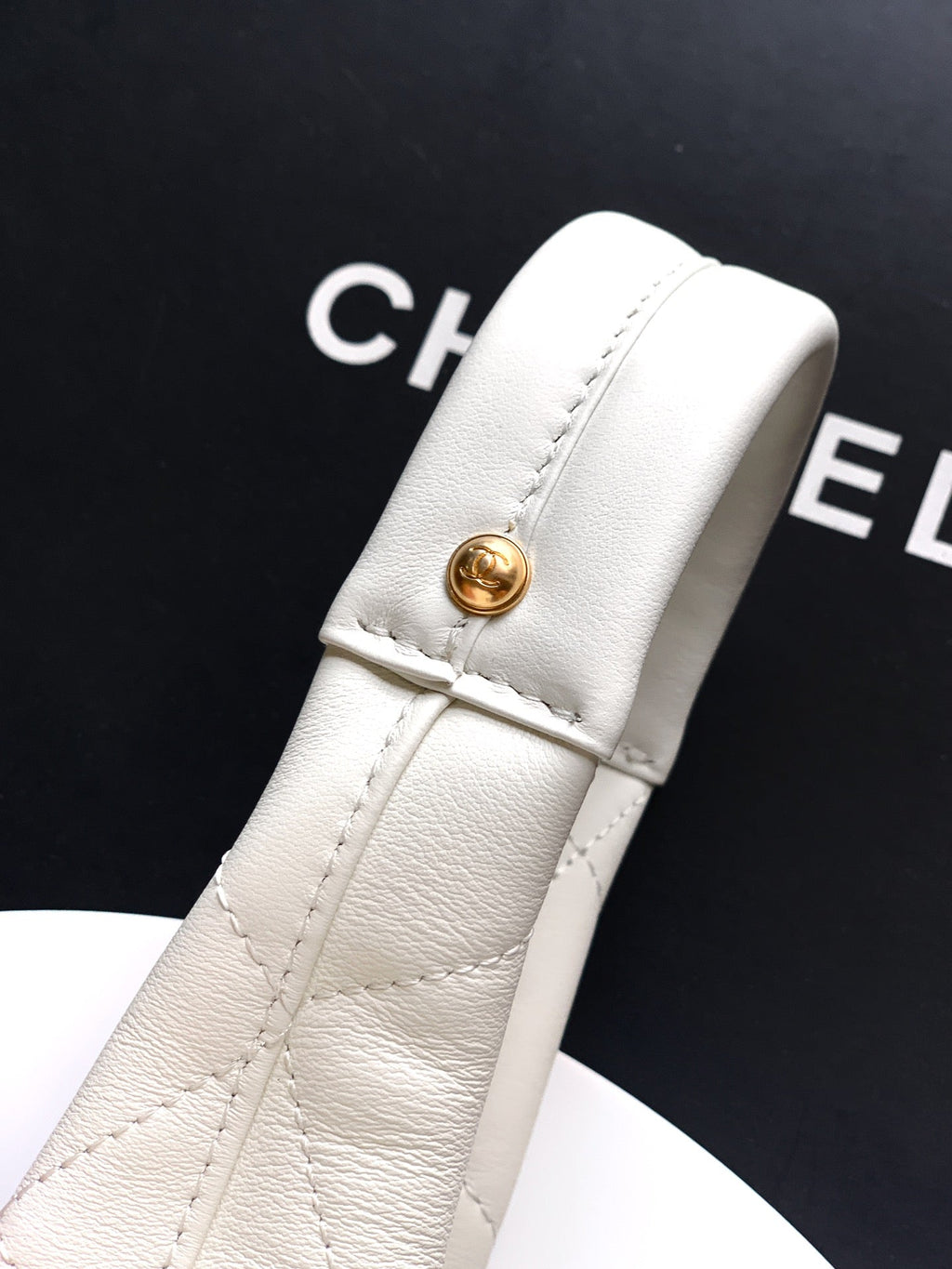 Chanel 26C Hobo Bag White Cowhide GHW 272332
