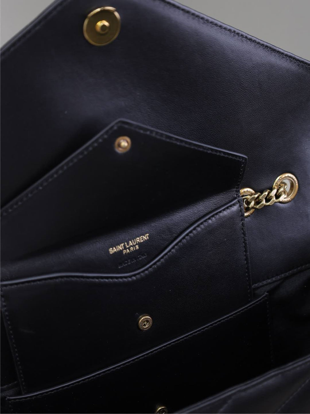 LOULOU MEDIUM 29 IN BLACK SHEEPSKIN GOLD HARDWARE