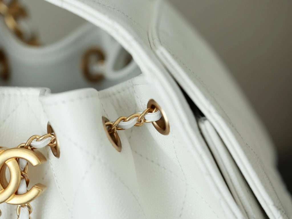 CHANEL 25S HOBO BAG 30 CM IN WHITE LAMBSKIN WITH GOLD HARDWARE